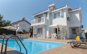 Sun & Sand Private Villa